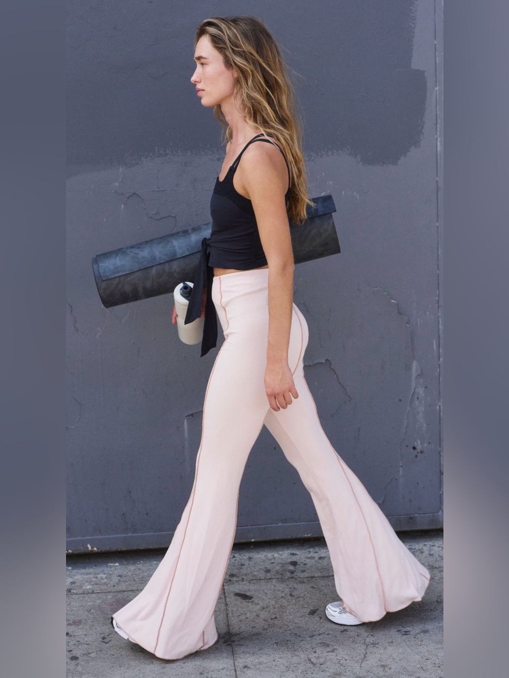 NWT Free People Movement S Feel the Flow Flare Pants in Ballet 🩰 Slipper Pink - Picture 4 of 9
